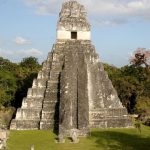 Đằng sau sự sụp đổ của đế chế Maya