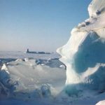 Canada: Núi băng lớn ở Bắc Cực trôi xuống vùng biển phía nam