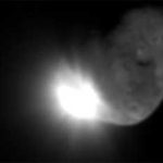NASA bắn phá sao chổi làm tung ra 250.000 tấn nước
