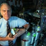 Nhà khoa học đạt giải Nobel vào năm 1995 qua đời