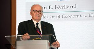 Hai nhà khoa học đoạt giải Nobel tới Việt Nam