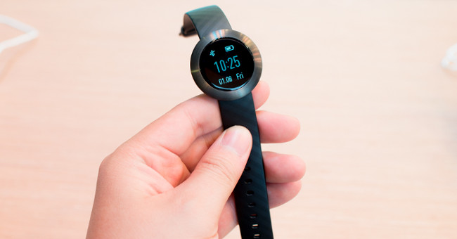 Đồng hồ theo dõi sức khỏe Huawei Honor Band Z1