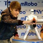 Robot VN lọt Top 9 máy nghe nhạc hay nhất thế giới