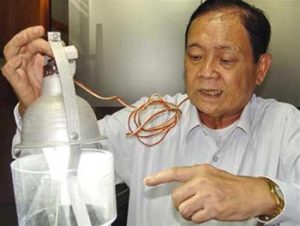 Bẫy ruồi và rầy nâu