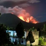Indonesia cảnh báo cấp 3 vì núi lửa Lokon phun trào