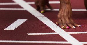 Các vận động viên Olympic thi nhau phá kỷ lục nhờ công nghệ đường chạy “trên mây” của Nhật Bản