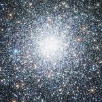 Sự thực thú vị về Messier 75, cụm sao hình cầu NGC 6864