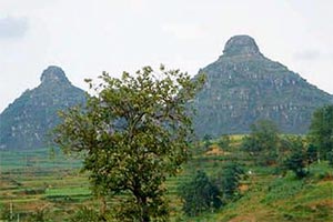 Ngọn núi giống hình bầu ngực