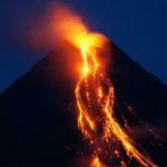 Núi lửa Sinabung lại phun trào dữ dội