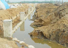 Làm trong nước thải bằng đất sét
