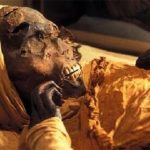 Giải mã gương mặt vặn vẹo, méo mó đáng sợ của pharaoh Ai Cập khiến giới khảo cổ sửng sốt