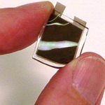 Pin lưu trữ điện năng mới dựa trên các ống nano cácbon