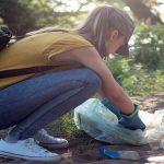 Plogging là gì, và tại sao nó lại được cả thế giới ủng hộ?