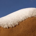 Tuyết rơi bất thường dày tới gần 1 mét tại Algeria