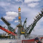 Tàu Soyuz vào bệ phóng