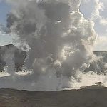 Núi lửa Taal ở Philippines lại phun trào magma dạng giếng