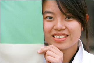 Áo len đổi màu dưới ánh nắng