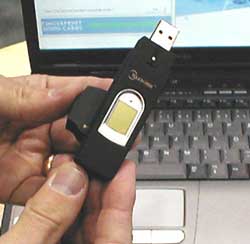 Tự động chạy ứng dụng ưa thích trong USB Flash