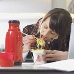 5 lý do dân văn phòng dễ mắc bệnh khó tiêu