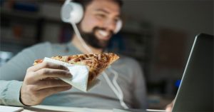 Chỉ cần nhớ 3 bí quyết này là bạn có thể ăn vặt một cách lành mạnh