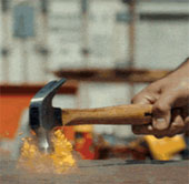 Ảnh động về sự tan vỡ khiến bạn cảm thấy hứng thú