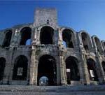 Đền đài ở Arles