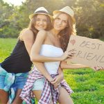 Hội bạn thân ảnh hưởng sức khỏe bạn nhiều hơn người yêu