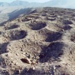 Những chiếc hố bí ẩn ở Peru