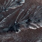 NASA vô tình chụp được nơi sinh vật ngoài hành tinh trú ẩn?