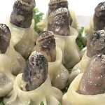 Bánh bao “người ngoài hành tinh”, món ăn nhìn thôi đã thấy sợ