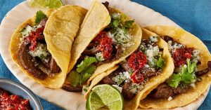 Lịch sử món bánh nổi tiếng thế giới của người Mexico và sự tranh chấp về chiếm đoạt văn hóa