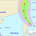 Bão Danas giật cấp 10 hướng vào biển Đông