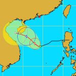 Bão số 5 ngoằn ngoèo, tàu thuyền dễ lâm nguy