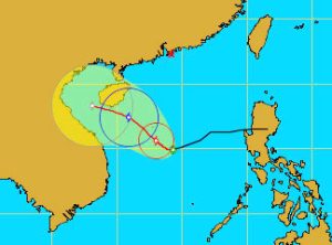 Bão số 5 ngoằn ngoèo, tàu thuyền dễ lâm nguy