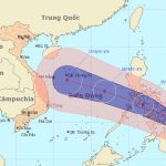 Bão Sơn Tinh tăng cấp, tiến vào biển Đông