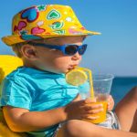 Dấu hiệu và cách xử trí khi trẻ bị say nắng