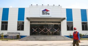 Cận cảnh trang thiết bị, máy móc hiện đại bên trong bệnh viện dã chiến điều trị Covid-19 lớn nhất Hà Nội