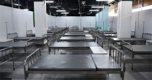 Bệnh viện dã chiến ở Thuận Kiều Plaza trước giờ đón F0