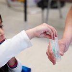 Nghiên cứu của Mỹ: Trẻ càng nhỏ càng có nhiều kháng thể mạnh với virus corona