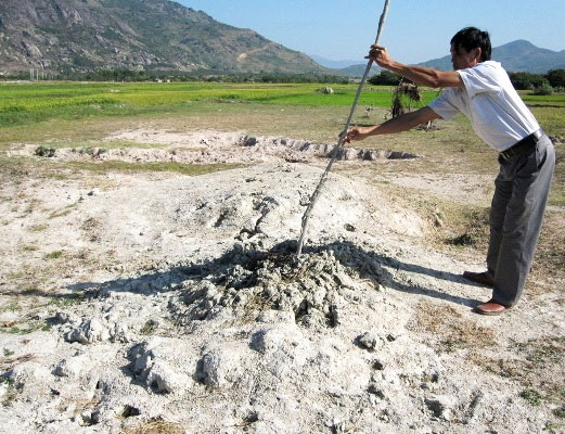 Vật liệu từ bùn đỏ