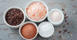 Liệu bạn có đang dùng muối đúng cách khi nấu ăn?