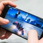 Tại sao bạn không nên chơi game trên điện thoại mỗi khi cảm thấy nhàm chán?