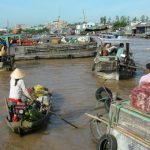 Bàn giao nhà vệ sinh nổi đầu tiên ở khu vực ĐBSCL