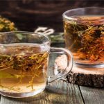 Uống trà từ cỏ thánh John quá liều có thể là nguyên nhân khởi phát rối loạn tâm thần
