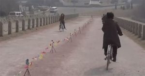 Con dốc “ma quái” khiến quy luật vật lý bị đảo lộn hoàn toàn