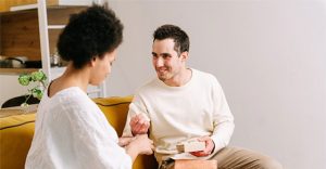 Khoa học “mách nước” cho các chị em cách chọn người đàn ông lý tưởng
