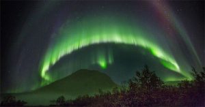 Bắc Cực trôi dạt từ Canada sang Nga vì nguyên nhân khó ngờ