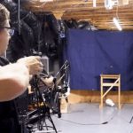 Một youtuber vừa tạo ra cây cung bắn không cần ngắm, trúng đích 100%