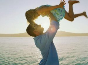 Muốn hạnh phúc hơn, hãy nói chuyện với bố