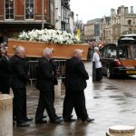 Cambridge tiễn đưa Stephen Hawking trong chuyến đi cuối cùng